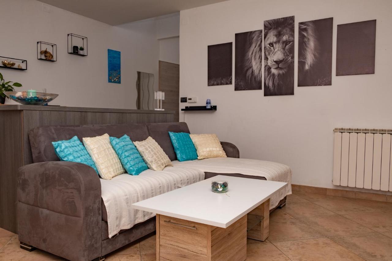 Sea Apartment Izola Exterior photo