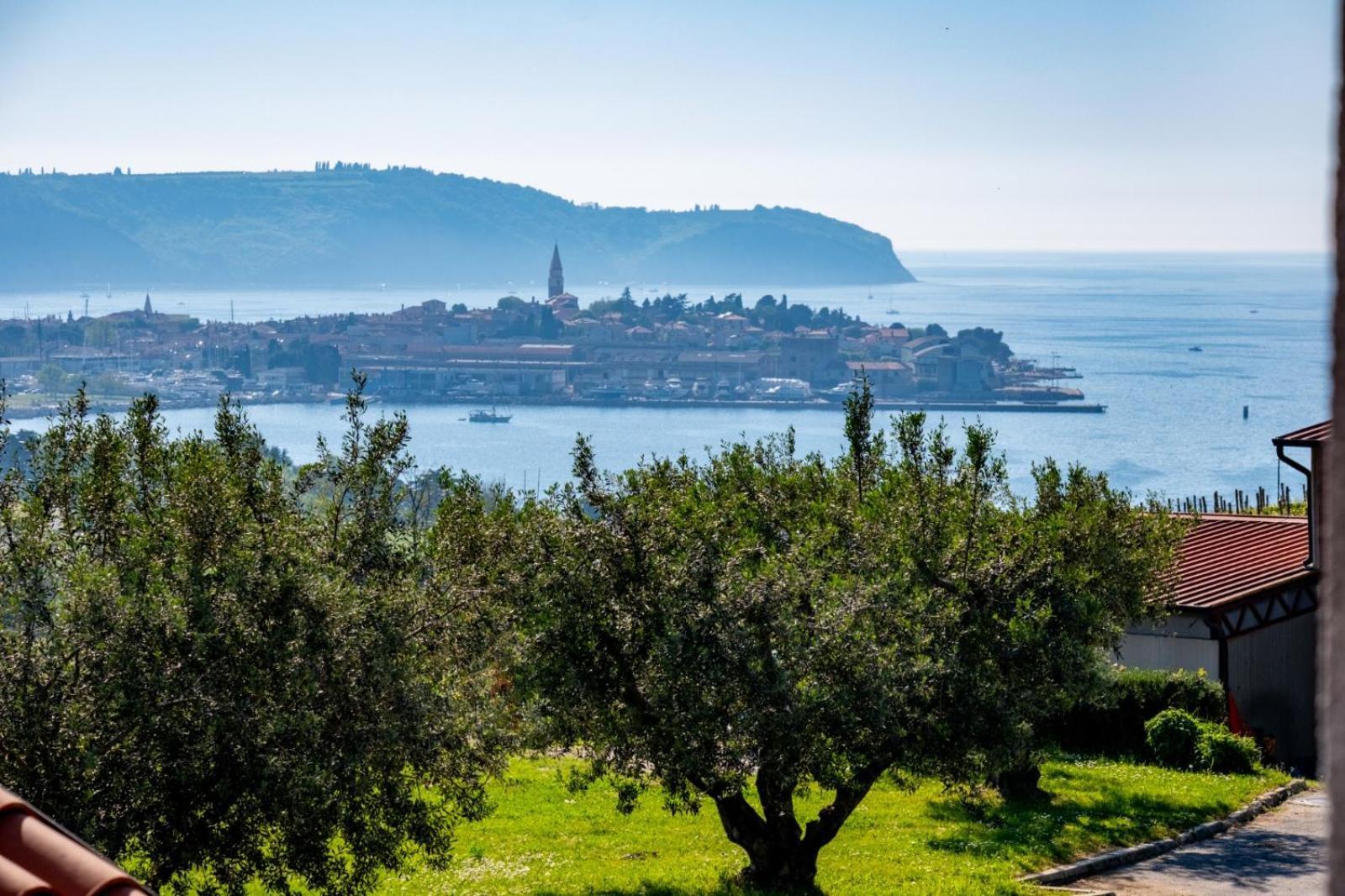 Sea Apartment Izola Exterior photo